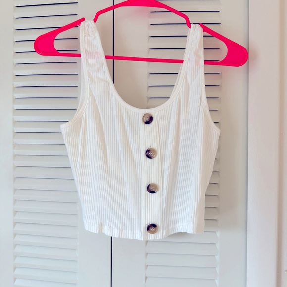 NWOT Shein ribbed knit button front crop tank top with paper bag belted shorts - Picture 5 of 7